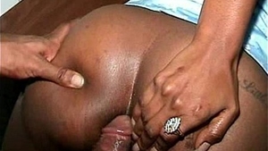 Intense sex with a ghetto couple
