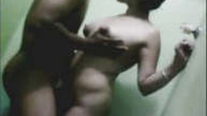Dhaka couple enjoys steamy bathroom encounter