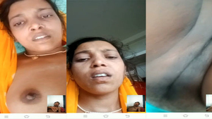 Bhabha from Rajasthani village in VK goes live with her boobs and pussy