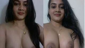 Curvy Indian babe giving a blowjob