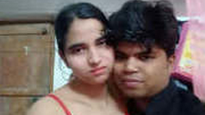 Indian women have uninhibited sex with lover in rural setting