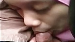 hijab muslimah really love SUCKING huge DICK while the man driving