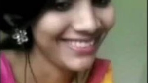 Stunning Indian babe indulges in solo action on VideoCall