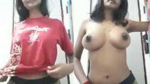 Indian bhabhi records nude video for her partner