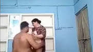 Quente Paki Bhabi gets fucked and cums hard