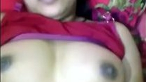 Chudasi bhabhi's husband's brother has sex with her Indian boyfriend in tagged video