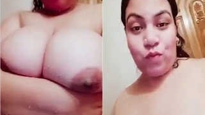 Curvy bhabhi flaunts her big boobs in public