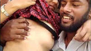 Desi lovers indulge in outdoor sex videos