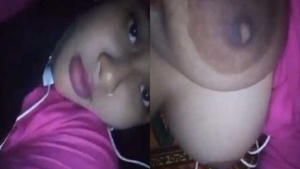 A seductive Indian woman displays her attractive vagina in this steamy video