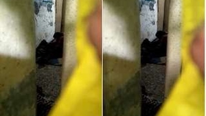 Bhabha gives a blowjob to a random guy on camera