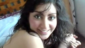 Indian beauty enjoys oral pleasure from boyfriend
