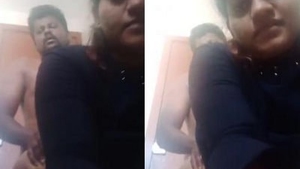 Tamil babe gets fucked by her boss in a steamy video