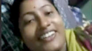 Horny Desi bhabi moans as husband fucks her hard