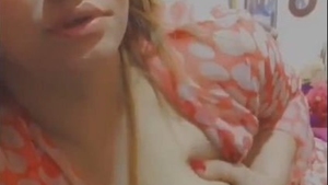 Pakistani bhabi flaunts her huge tits in a seductive video