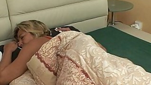 Older slut gets ass fucked hard