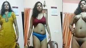 Desi girl is ready to show her appealing body here