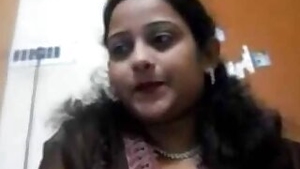 Tamil slut is ready to get boned for the camera