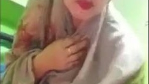 Wife in hijab goes naked in front of camera