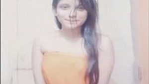 Indian girl in the bathroom getting naughty