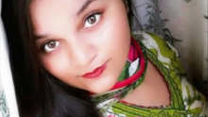 A Pakistani girl reveals her breasts and genitals during a video call