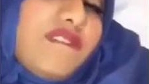 Hijabi girl takes a hard cock in PK video