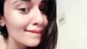 Cute Deshi girl shows off in GGF video