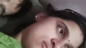 Livecam Desi fuck scene with an all-natural stunner