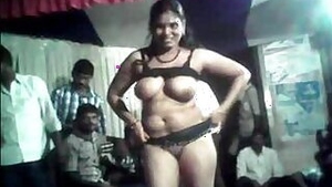 Telugu Aunty?s Hot Record Dance In Village