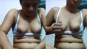 Indian desi chick performs XXX show without reservations in private