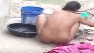 Village indian aunty bathing video on hidden cam