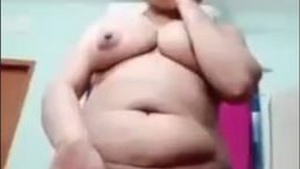 Married bhabi with big butt displays her unsatisfied desires