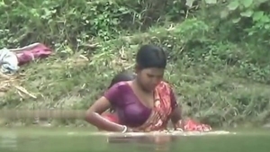 Bhabhi Ganga's cleavage gets wet in the shower
