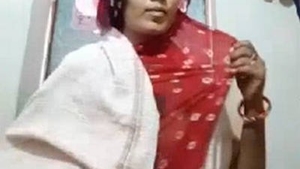 Anushka Bhabi captures her nude body on camera