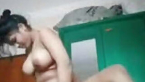 Desi Horny amateur Girl Pussy fingering