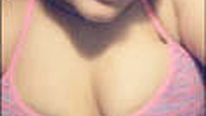 Indian-American chubby girl gives oral and engages in intercourse with her partner