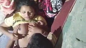 Village couple enjoys steamy sex with Bhabha