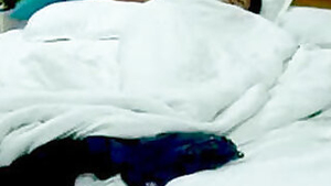 Desi sexy bhabi fucking log time with he boss in hotel room video