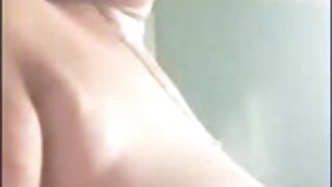 Desi aunty showing her big boobs selfie video