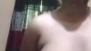 Pretty BD girl flaunts her flawless physique