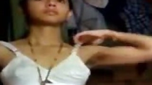 Desi village sister exposed her naked figure on demand