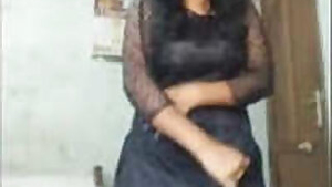 Beautiful desi indian girl making full video