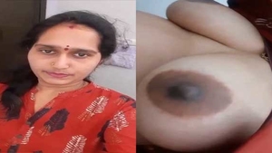 Indian wife films herself in the bathroom with her secret lover