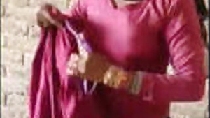 Dewar Bhabhi Caught By Village People while Fucking
