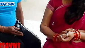 Avni sister is going to on date with boyfriend on new year but her brother convince her to hard with him