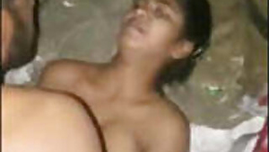 Desi Randi Girl sucking and Fucking session With Moaning