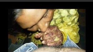 Newly married bhabhi in yellow sari delivers an incredible oral sex performance