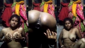 Indian housewife flaunts her body and pussy in solo video