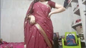 Watch the hottest Indian girl in porn