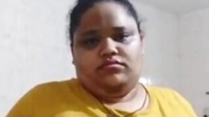 Chubby Indian Bhabi Bathing Update