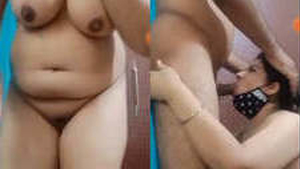 Arousing Indian wife gives a deep oral pleasure